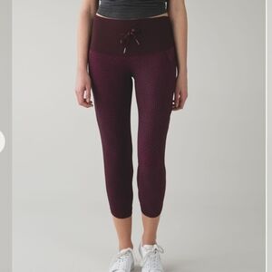 Lululemon shake it out crop